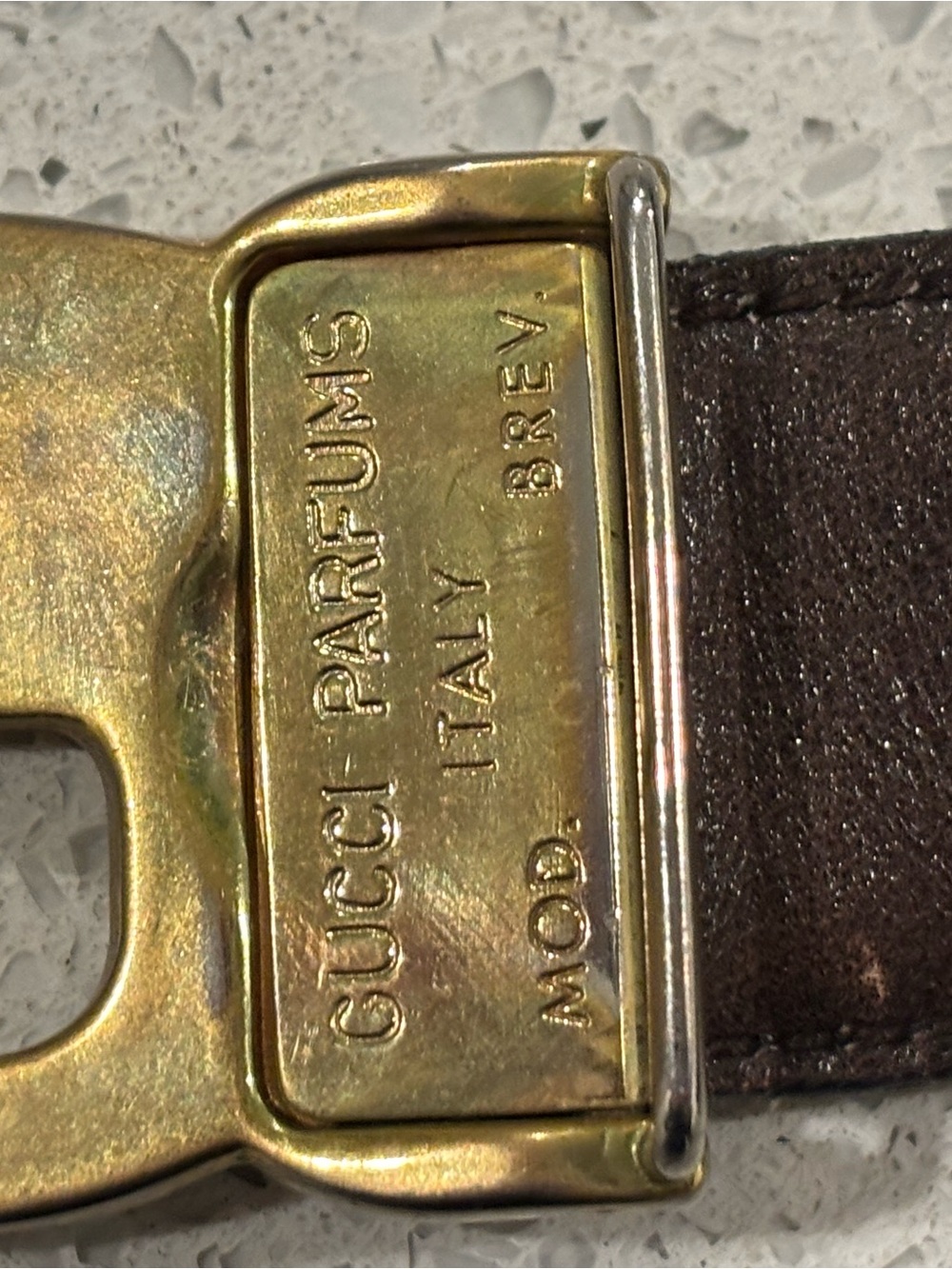Gucci Black Leather Men's Belt with Gold Buckle - Picture 7 of 7